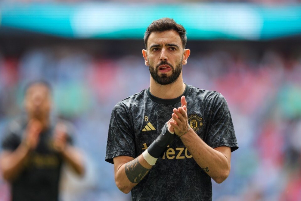 Bayern Munich âm thầm tiếp xúc đại diện của Bruno Fernandes